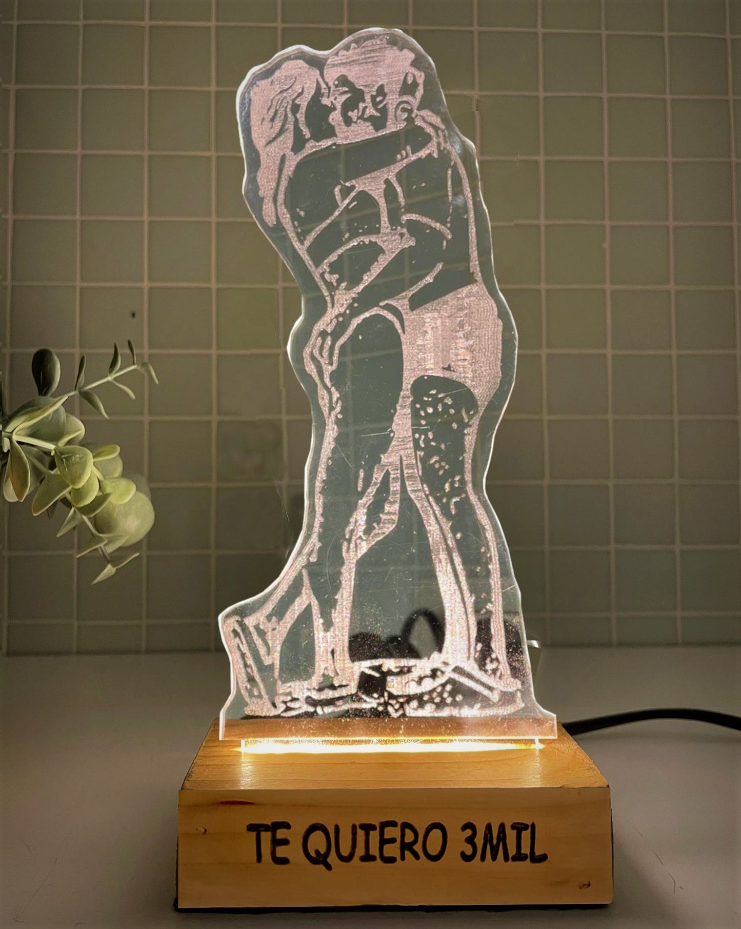 Lámpara Metacrilato Base Madera Personalizada